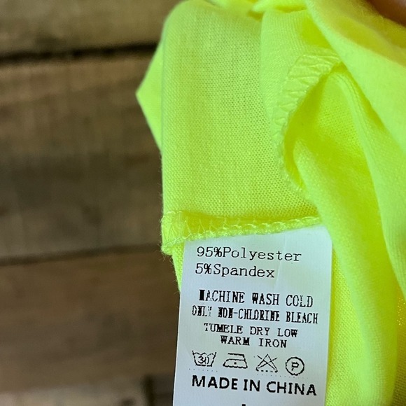 Sunshine & Rodeos Neon Leopard Sleeve Top Size XL - Picture 11 of 11